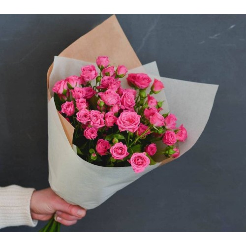 Купить на заказ Букет из 5 кустовых роз с доставкой в Каскелене
