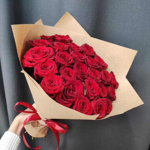 Купить на заказ Букет из 25 красных роз с доставкой в Каскелене