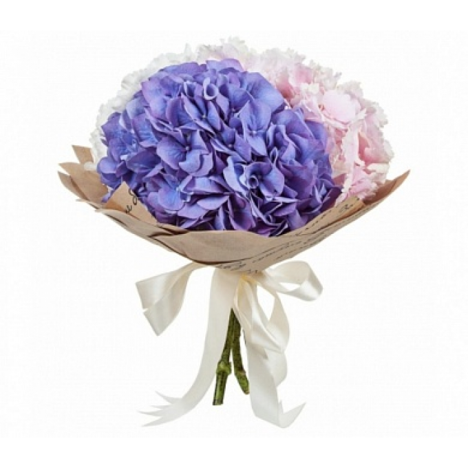 Букет из гортензий в крафте Букет из гортензий в крафте