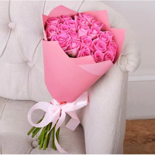 Купить на заказ Букет из 21 розовой розы с доставкой в Каскелене