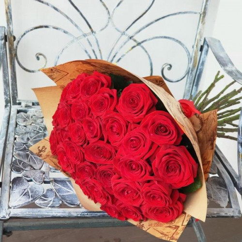 Купить на заказ Букет из 31 красной розы с доставкой в Каскелене